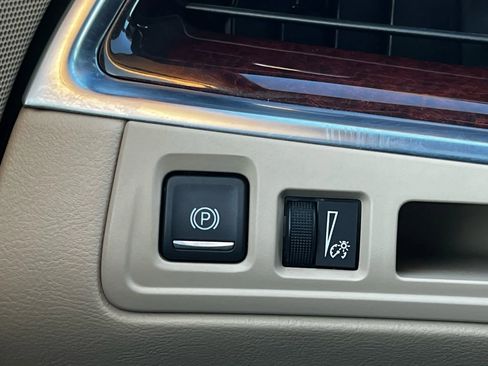 Used 2018 Cadillac XT5 Luxury w/ Driver Awareness Package image 34