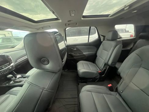 Used 2021 Chevrolet Traverse Premier w/ LPO, Floor Liner Package AWD/4WD image 11