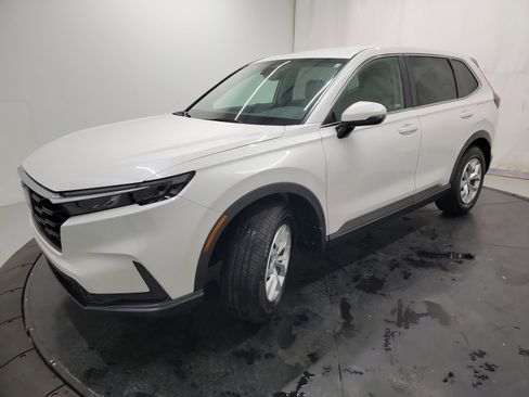 Certified 2025 Honda CR-V LX image 3