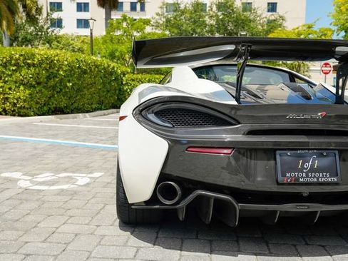 Used 2017 McLaren 570S Coupe RWD image 24