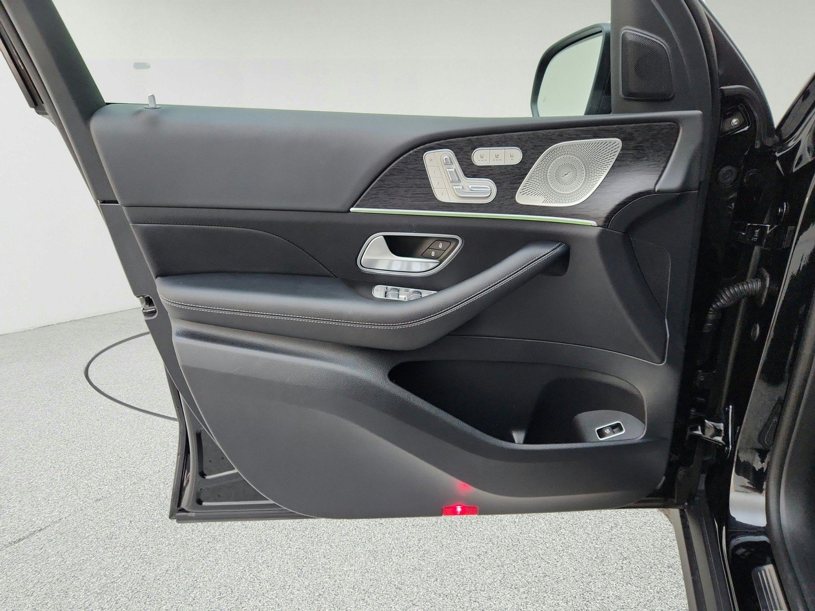 Certified 2026 Mercedes-Benz GLE 350 4MATIC image 31