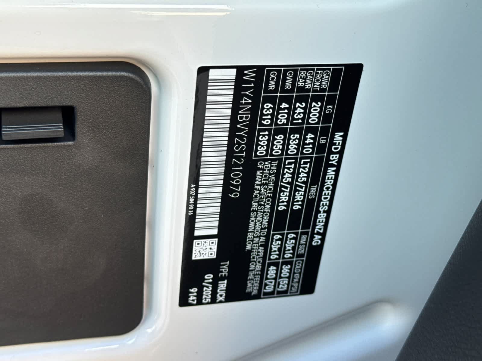 New 2025 Mercedes-Benz Sprinter 2500 image 27