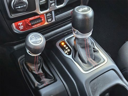 Used 2021 Jeep Wrangler Unlimited Rubicon image 21