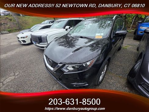 Used 2020 Nissan Rogue Sport SV w/ All-Weather Package AWD/4WD image 1