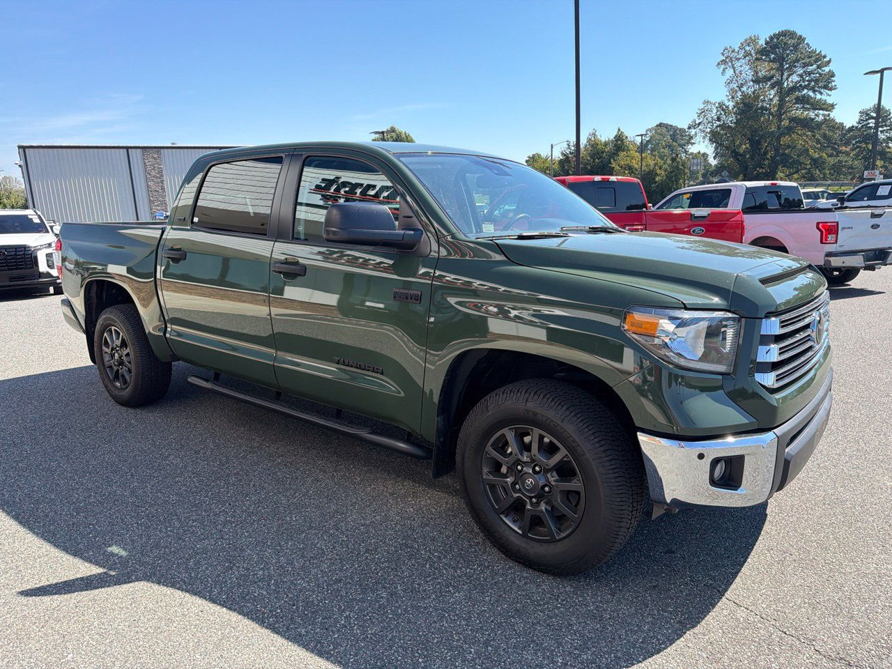 Used 2021 Toyota Tundra SR5 w/ Trail Edition AWD/4WD image 9