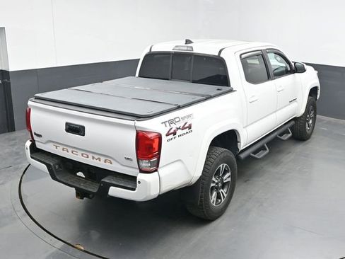 Used 2016 Toyota Tacoma TRD Sport w/ Premium & Technology Package image 38