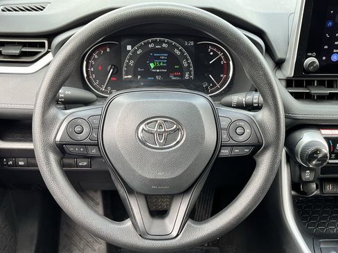 Used 2025 Toyota RAV4 XLE w/ Convenience Package FWD image 11