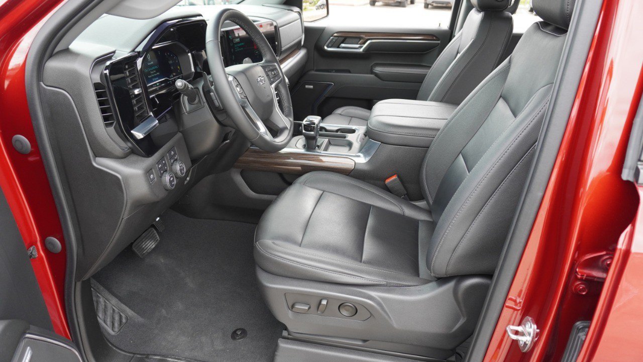 Used 2023 Chevrolet Silverado 1500 RST w/ Texas Edition Plus AWD/4WD image 13