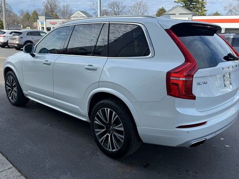 Used 2020 Volvo XC90 T6 Momentum image 6