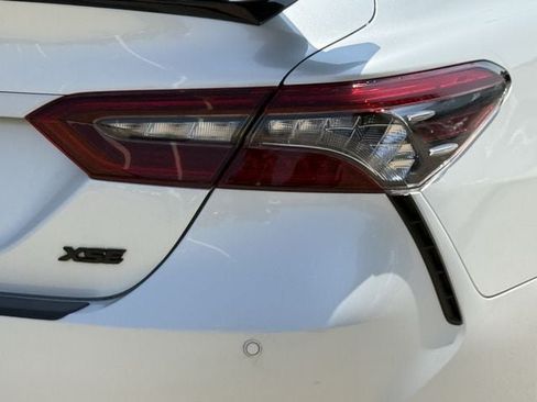 Used 2022 Toyota Camry XSE w/ Navigation Package FWD image 6
