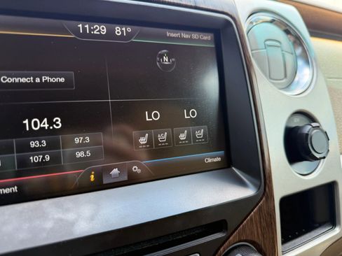 Used 2014 Ford F150 Lariat w/ Equipment Group 502A Luxury RWD image 29