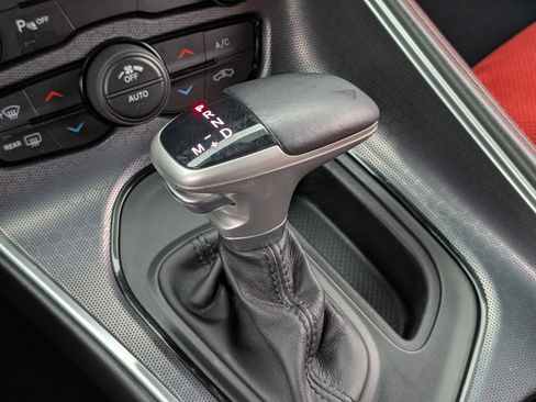 Used 2015 Dodge Challenger R/T Plus image 31