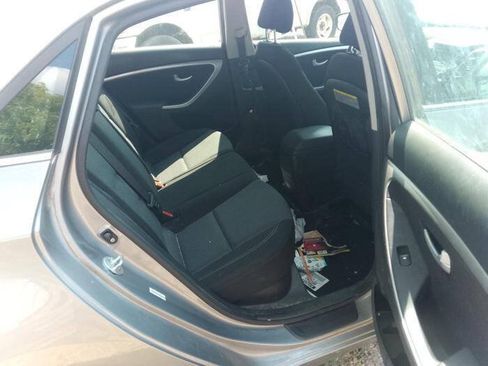 Used 2014 Hyundai Elantra GT FWD image 28