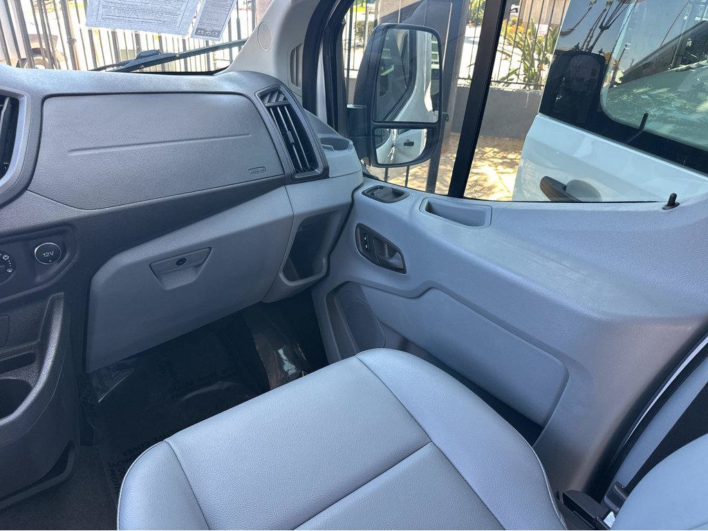 Used 2019 Ford Transit 150 148 Low Roof RWD image 17
