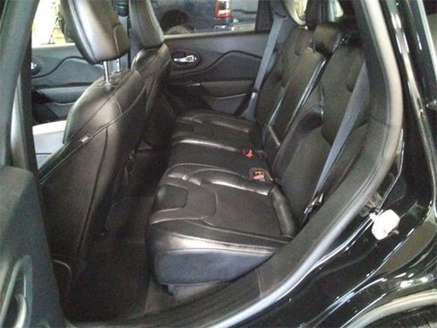 Used 2023 Jeep Cherokee Altitude Lux w/ Lux Elite Package image 10