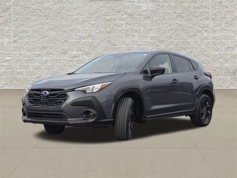 Used 2024 Subaru Crosstrek 2.0i AWD/4WD image 3