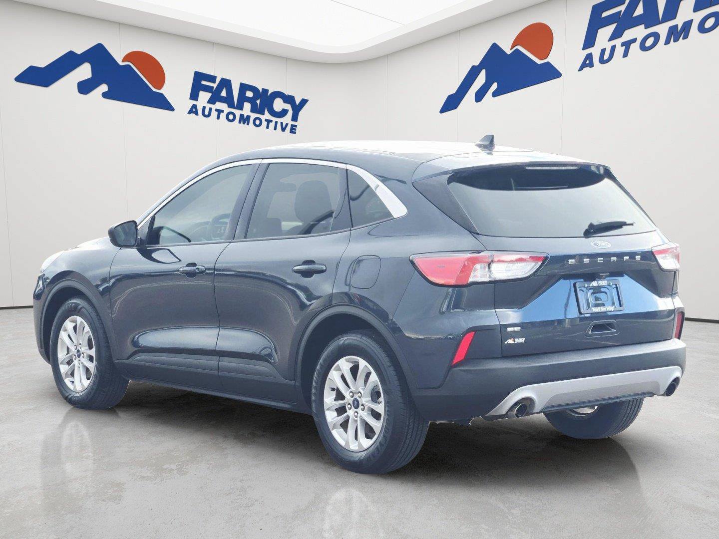 Used 2022 Ford Escape SE w/ Convenience Package FWD image 7