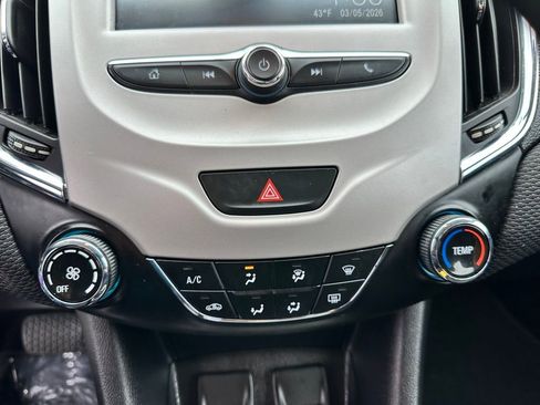 Used 2017 Chevrolet Cruze LS image 16