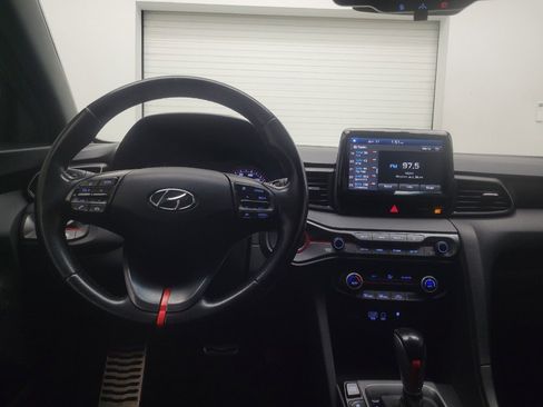 Used 2020 Hyundai Veloster Turbo FWD image 22