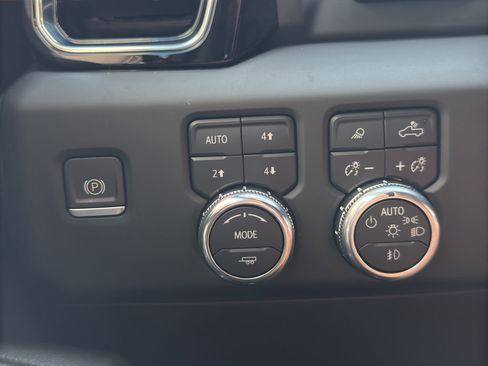 Used 2023 GMC Sierra 1500 Denali w/ Denali Reserve Package image 13