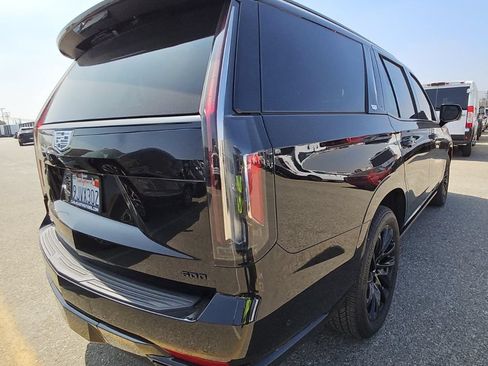 Used 2023 Cadillac Escalade Sport Platinum w/ LPO, ONYX Package AWD/4WD image 9