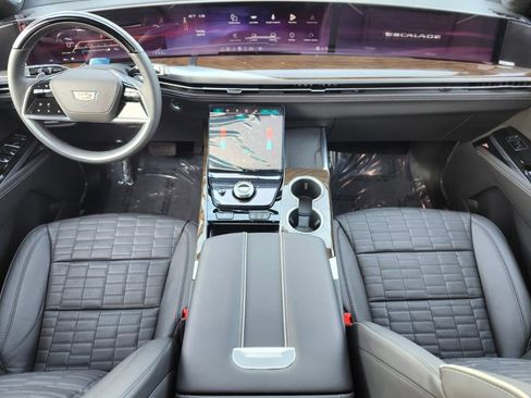 Certified 2026 Cadillac Escalade Platinum Sport w/ LPO, ONYX Package AWD/4WD image 10