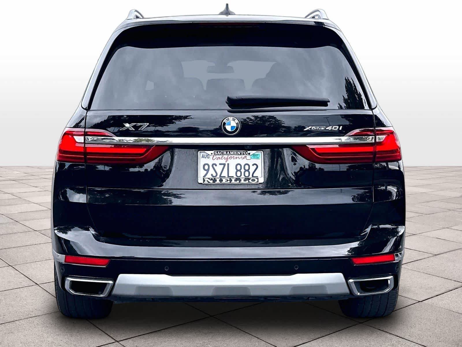 Used 2022 BMW X7 xDrive40i w/ Premium Package AWD/4WD image 5