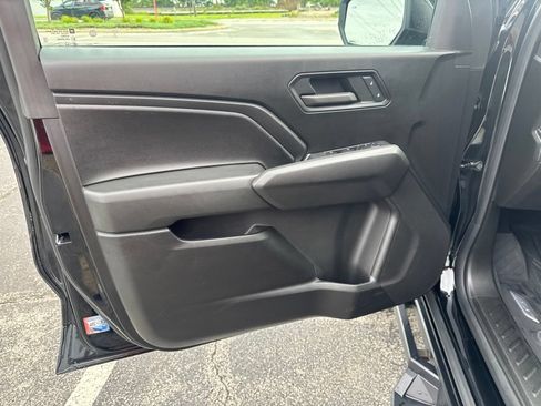 Used 2024 Chevrolet Colorado Trail Boss w/ Technology Package AWD/4WD image 18