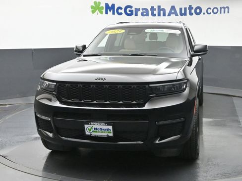 Used 2025 Jeep Grand Cherokee L Limited w/ Black Appearance Package AWD/4WD image 6