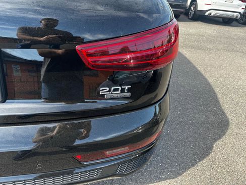 Used 2018 Audi Q3 2.0T Premium Plus w/ Premium Plus Package image 29