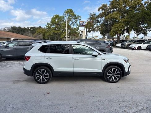 Used 2022 Volkswagen Taos SE image 17