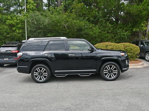 Used 2019 Toyota 4Runner Limited AWD/4WD image 5