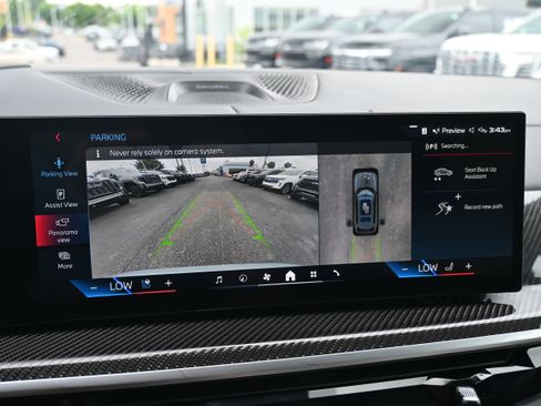 Used 2024 BMW X7 M60i w/ Executive Package AWD/4WD image 23