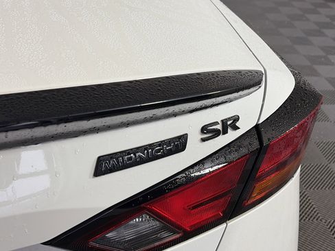 Certified 2022 Nissan Altima 2.5 SR w/ Midnight Edition Package image 16