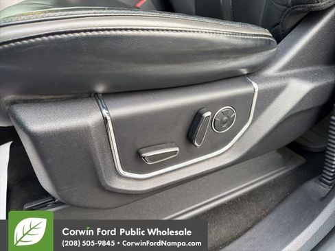 Used 2015 Ford F150 Platinum w/ Equipment Group 701A Luxury image 26