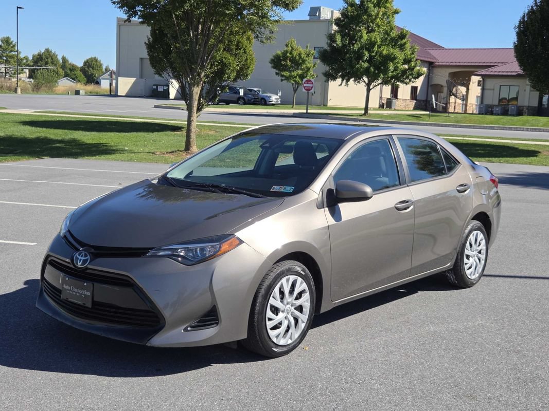 Used 2019 Toyota Corolla LE FWD image 4