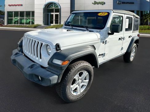 Used 2023 Jeep Wrangler Sport S image 4