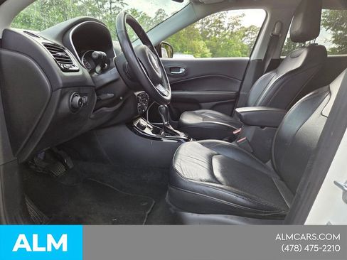 Used 2018 Jeep Compass Limited w/ Navigation Group AWD/4WD image 8