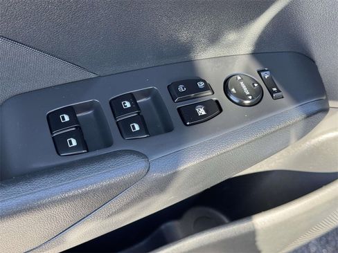 Used 2021 Hyundai Accent SE image 17