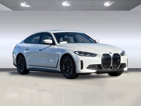 Used 2023 BMW i4 eDrive35 RWD image 7
