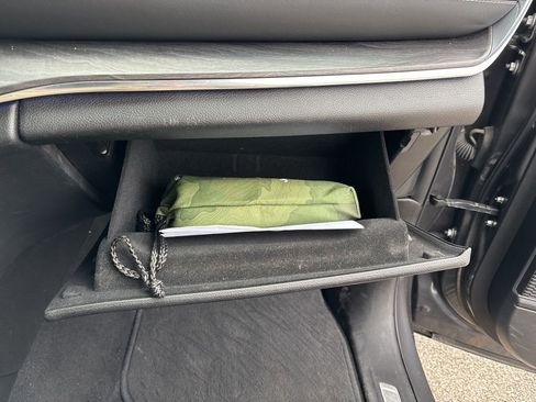 Used 2023 Jeep Grand Cherokee Overland image 21