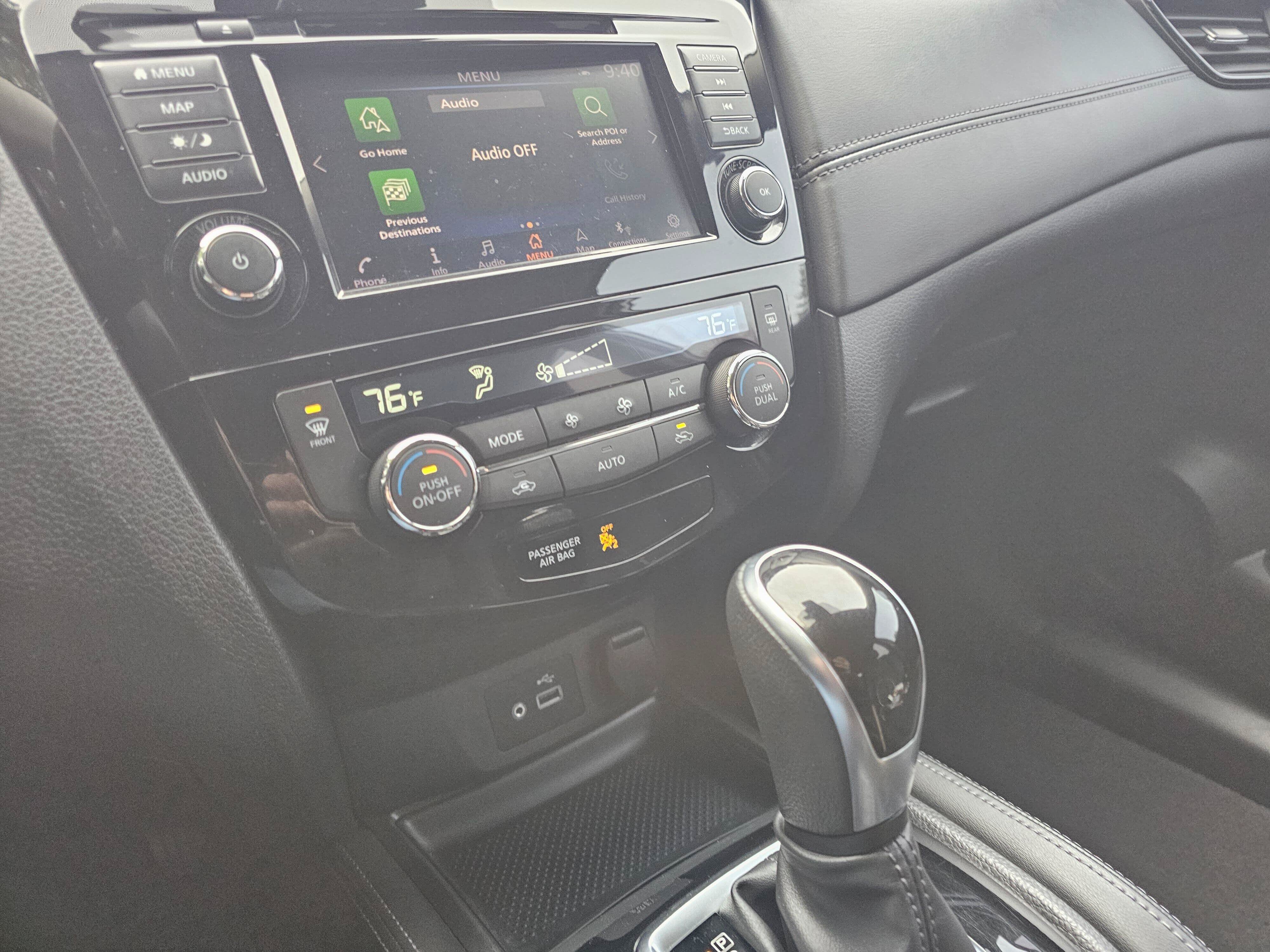 Used 2018 Nissan Rogue SL w/ Premium Package AWD/4WD image 28