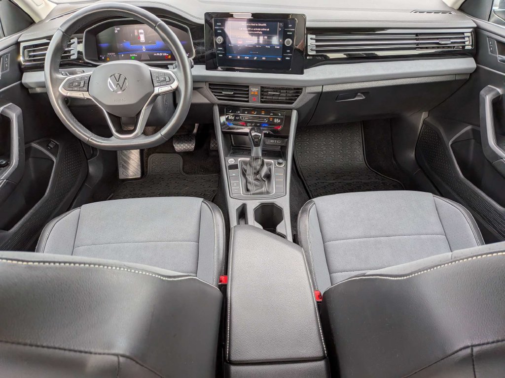 Certified 2026 Volkswagen Jetta SE FWD image 2