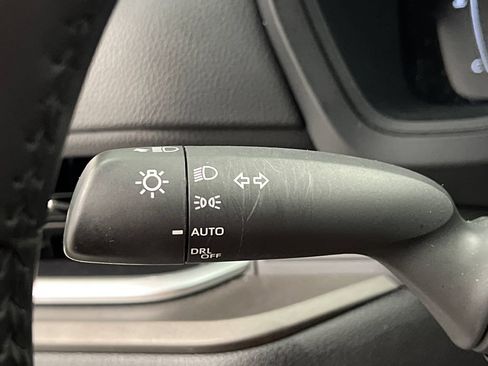 Used 2025 Toyota Grand Highlander FWD image 61