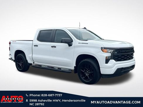 Used 2024 Chevrolet Silverado 1500 Custom w/ Turbomax Blackout Package AWD/4WD image 1