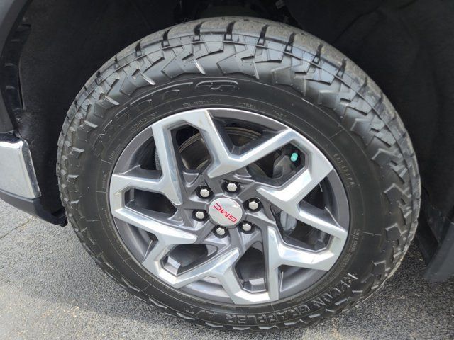 Used 2024 GMC Sierra 1500 SLT w/ SLT Premium Plus Package AWD/4WD image 45