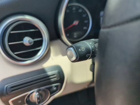 Used 2022 Mercedes-Benz GLC 300 image 21