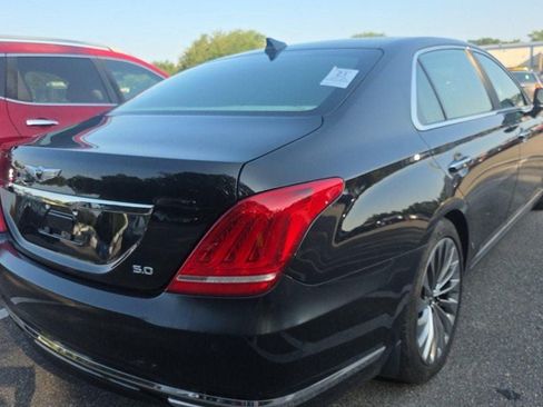 Used 2019 Genesis G90 5.0 Ultimate RWD image 4