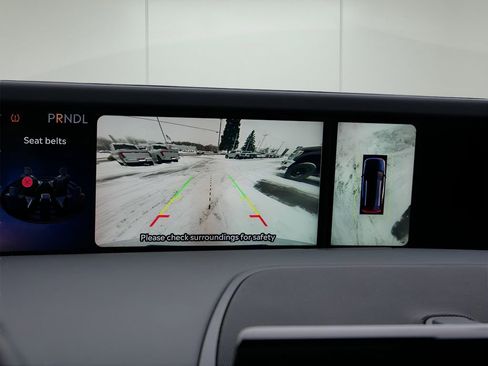 Used 2024 Lincoln Nautilus Premier w/ Equipment Group 102A image 24