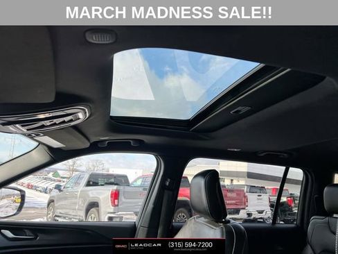 Used 2023 Jeep Grand Cherokee L Laredo image 19